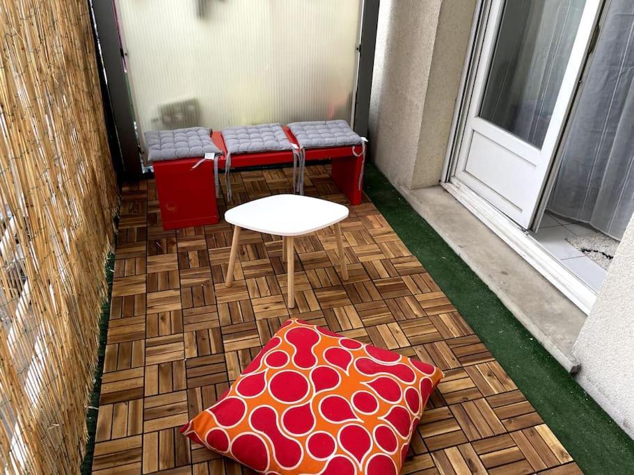 Duplex Moderne Proche De Toutes Commodites Bordeaux Exterior foto